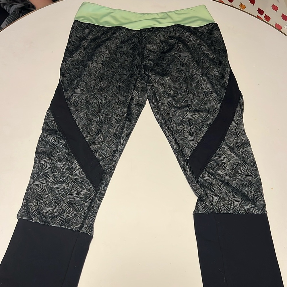 KYODAN | Ultra Soft Cropped Legging Pants size M